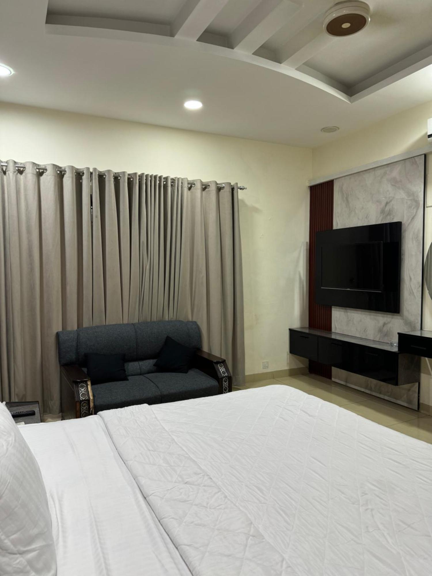 Rose Valet Guest House Islamabad Eksteriør bilde