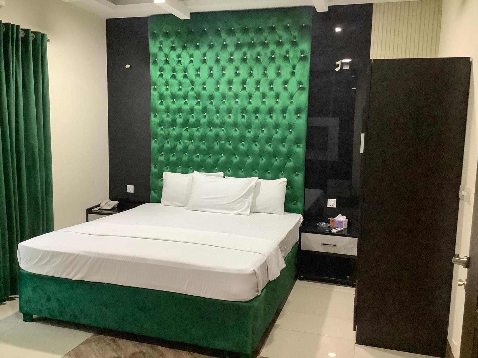 Rose Valet Guest House Islamabad Eksteriør bilde